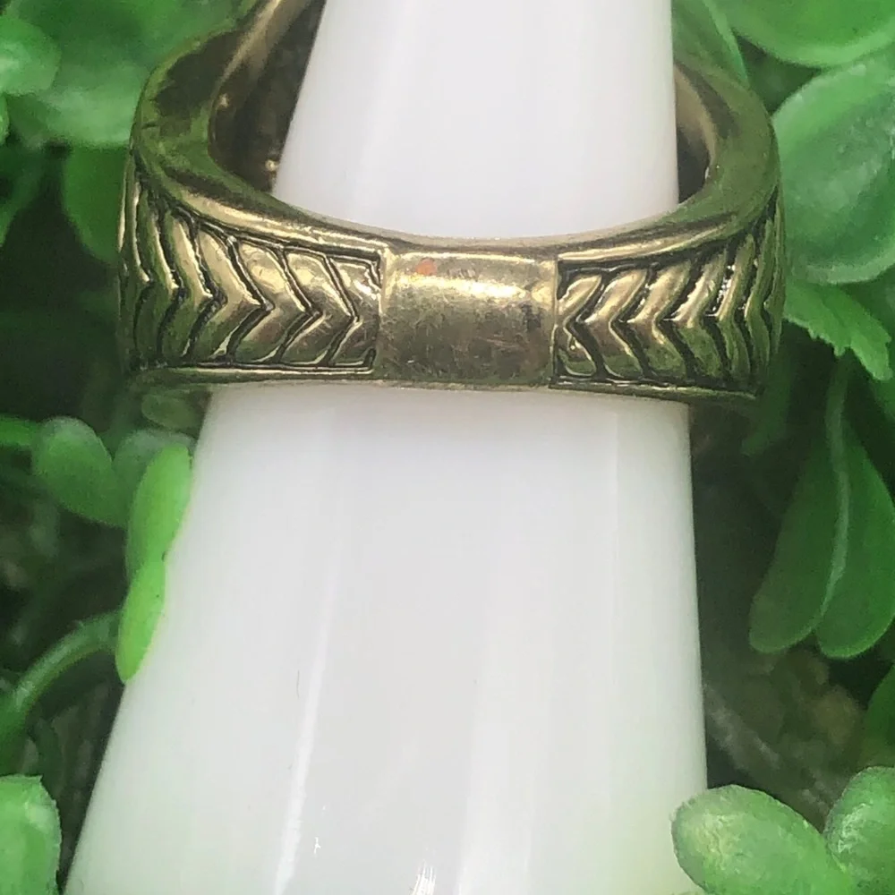 Heidi Daus SIZE 8 HUGE 🆕”Exquisite Elegance” Swarovski Crystals Ring - Picture 5 of 7